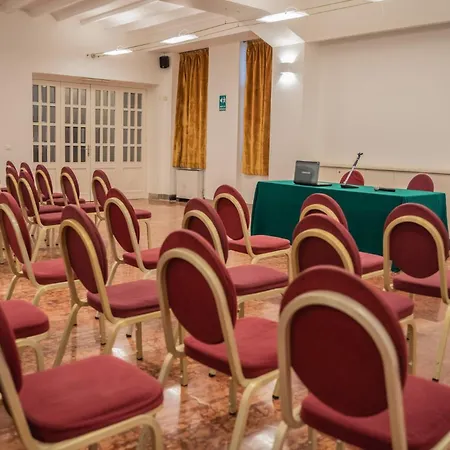 Hotel Mediterraneo 3*