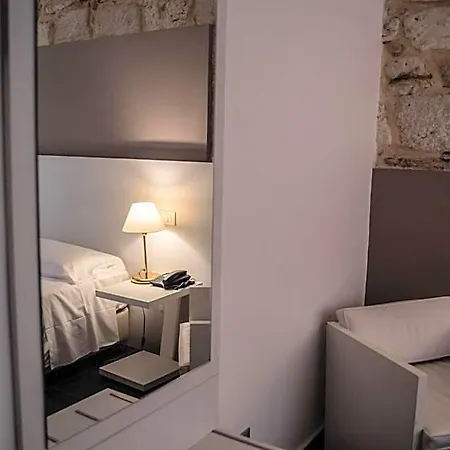 Mediterraneo Hotel